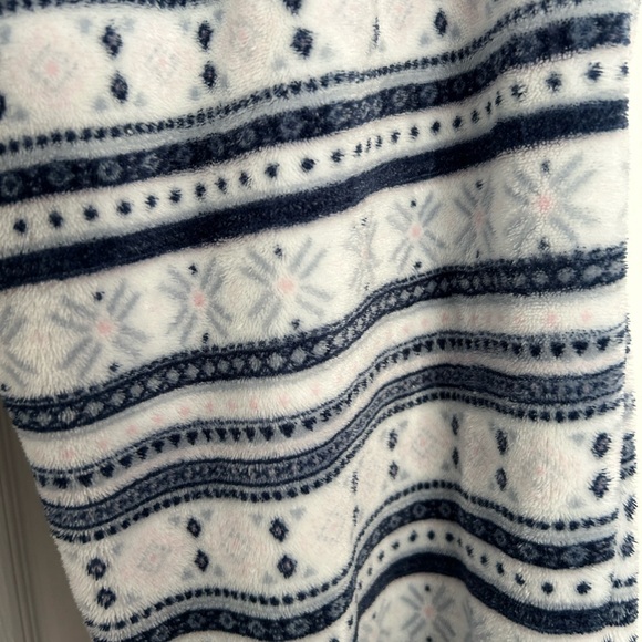 Fleece Patterned Pyjamas - Picture 4 of 7